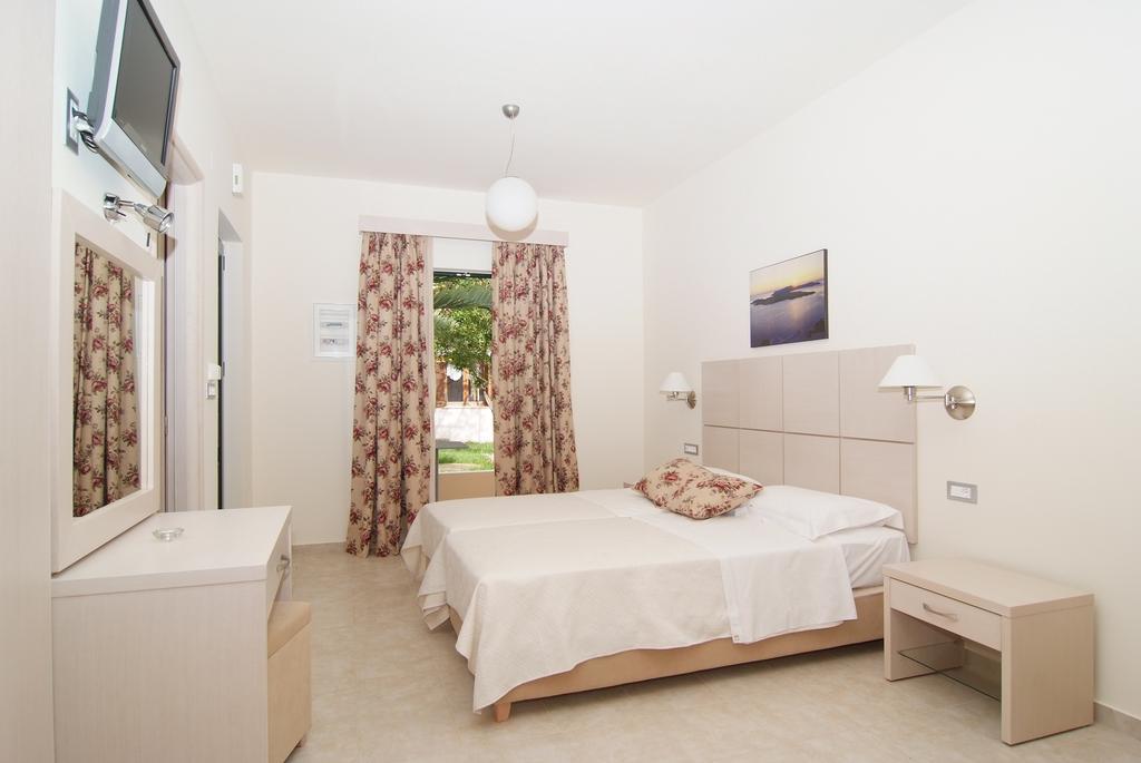 Architect'S Apartments Kato Daratso Room photo